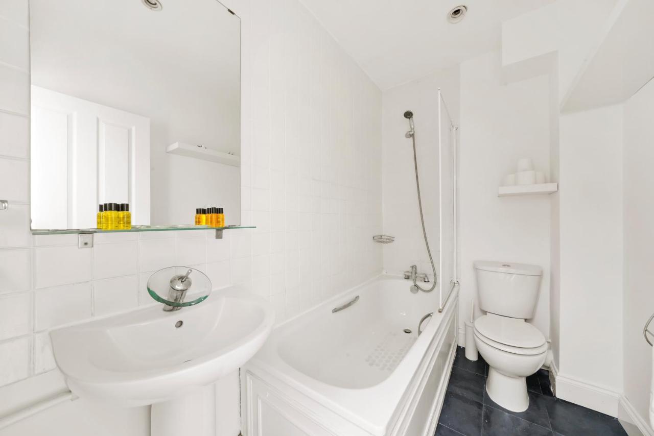 1 & 2 Bed Cosy Apartments Next To Earls Court Free Wifi Londen Buitenkant foto