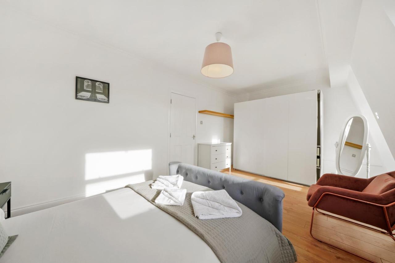 1 & 2 Bed Cosy Apartments Next To Earls Court Free Wifi Londen Buitenkant foto