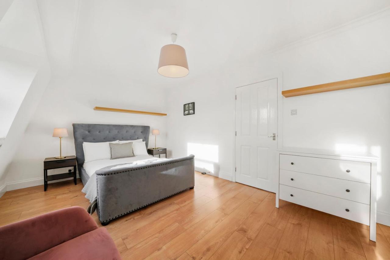 1 & 2 Bed Cosy Apartments Next To Earls Court Free Wifi Londen Buitenkant foto